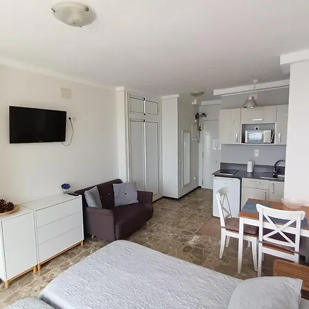 Apartman House And 2 Jump Into The *